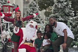 Рождество в пустыне: Дубай предлагает встречу с Сантой и катание на коньках