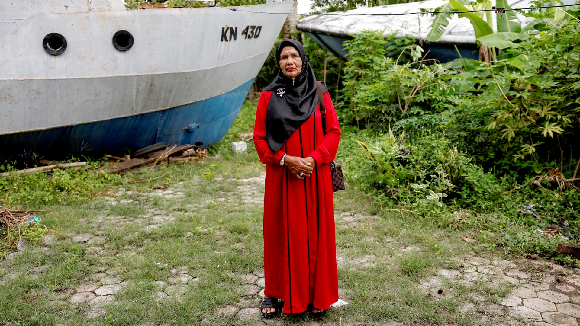 Индонезийка, пережившая цунами, 20 лет ждёт возвращения сына Индонезийка, пережившая цунами, 20 лет ждёт возвращения сына