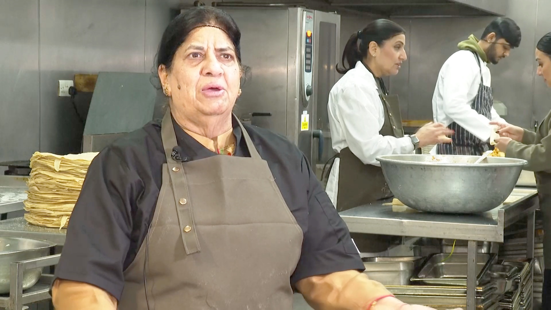 Как приготовление самосы помогло мигрантке создать семейную компанию в Лондоне