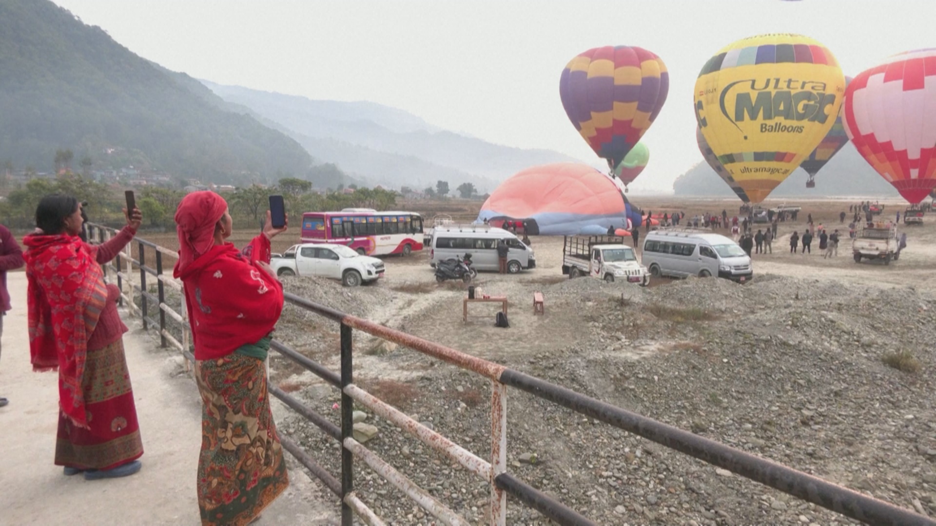 В Непале впервые проходит международный фестиваль воздушных шаров