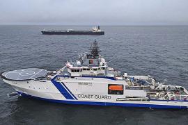 Финляндия арестовала судно, которое подозревают в повреждении подводных кабелей