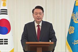 В Южной Корее выдали ордер на арест отстранённого президента