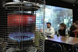 На террасах кафе и ресторанов Барселоны запретят газовые обогреватели