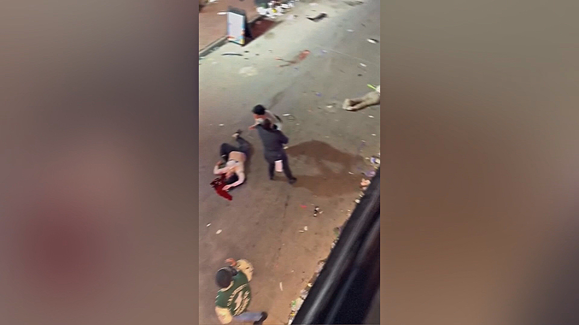 Теракт в Новом Орлеане: бывший военный на пикапе врезался в толпу людей