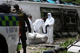 Автобус с туристами упал в пропасть в Колумбии