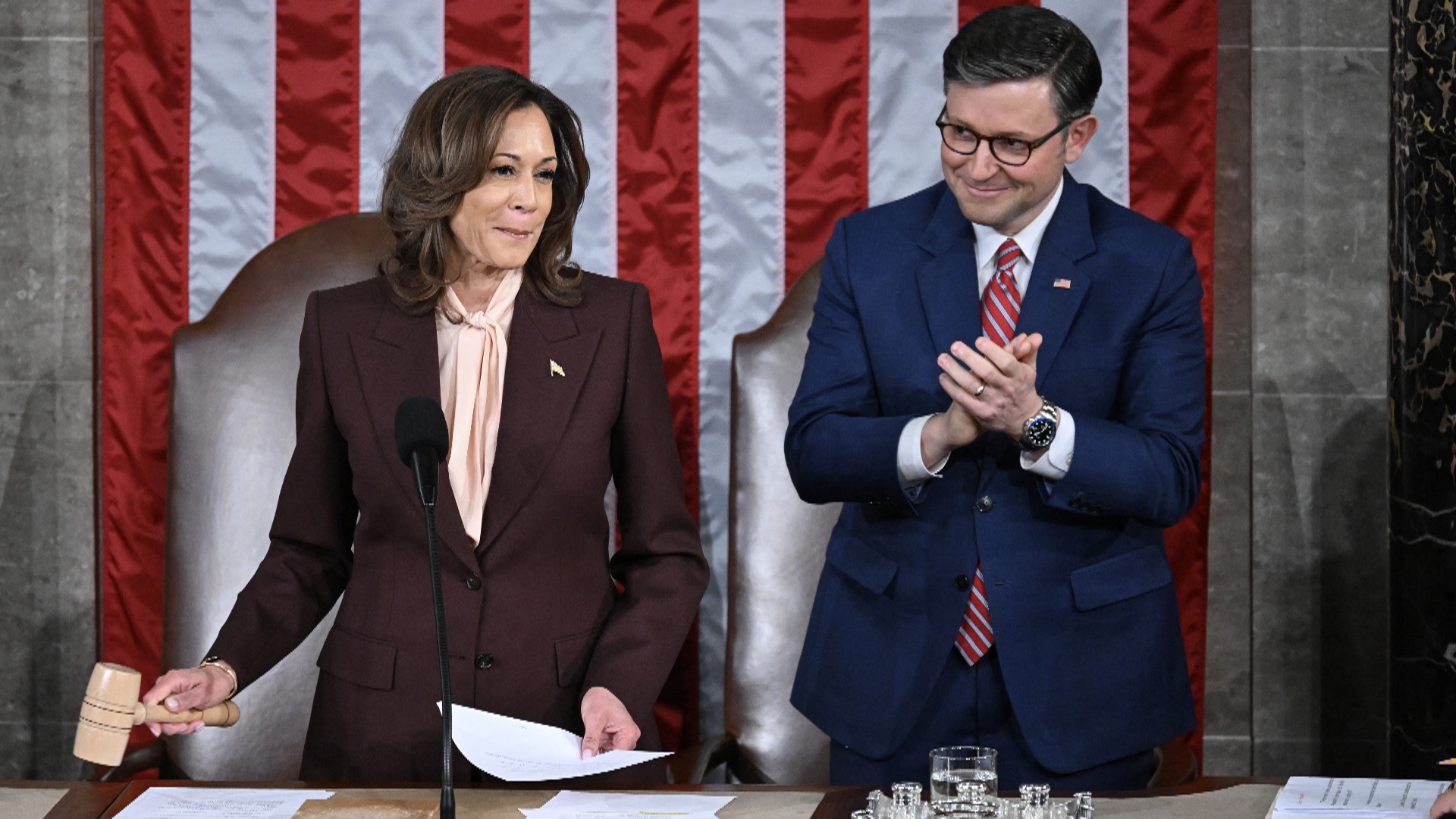 Конгресс США официально подтвердил победу Дональда Трампа Конгресс США официально подтвердил победу Дональда Трампа