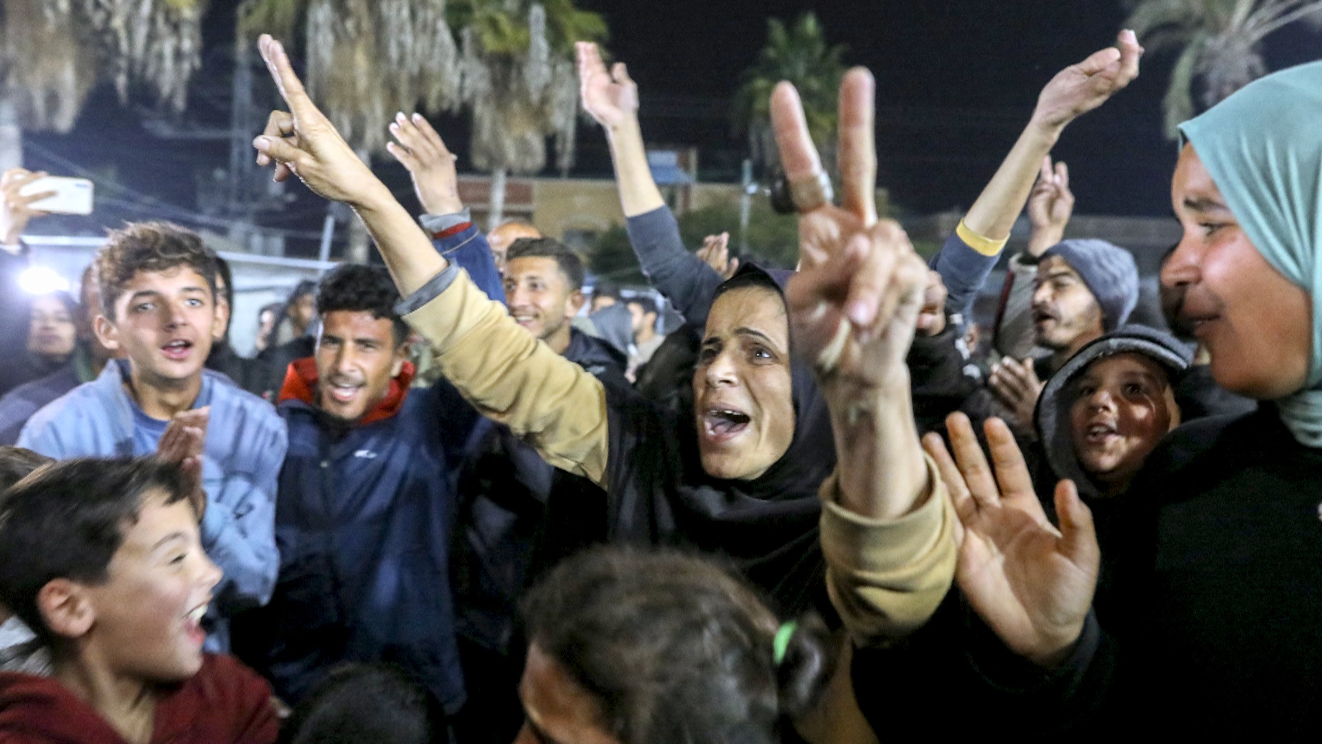 Израиль и ХАМАС заключили поэтапное соглашение о прекращении боевых действий Израиль и ХАМАС заключили поэтапное соглашение о прекращении боевых действий