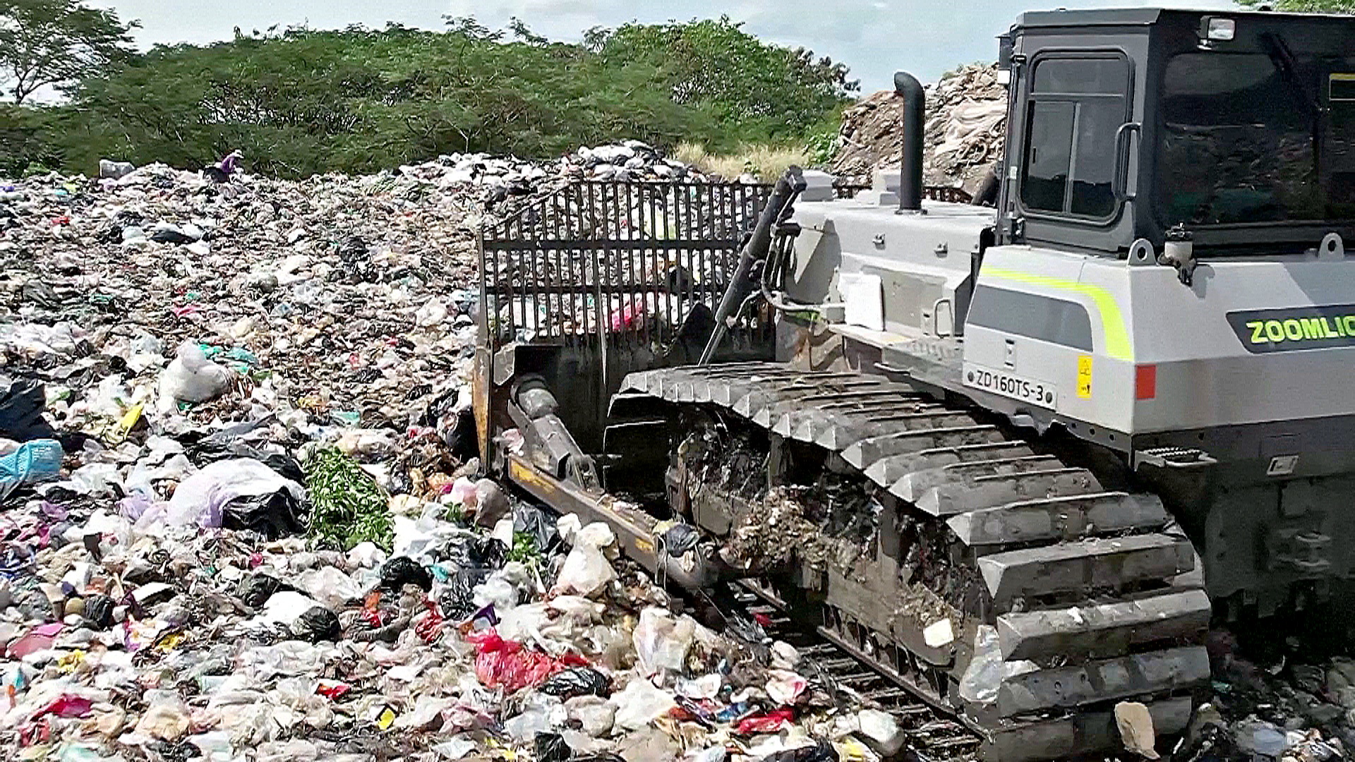 Парадиз под угрозой: тайский курортный остров Пхукет тонет в мусоре Парадиз под угрозой: тайский курортный остров Пхукет тонет в мусоре