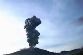 3000 человек эвакуируют в Индонезии из-за извержения Ибу