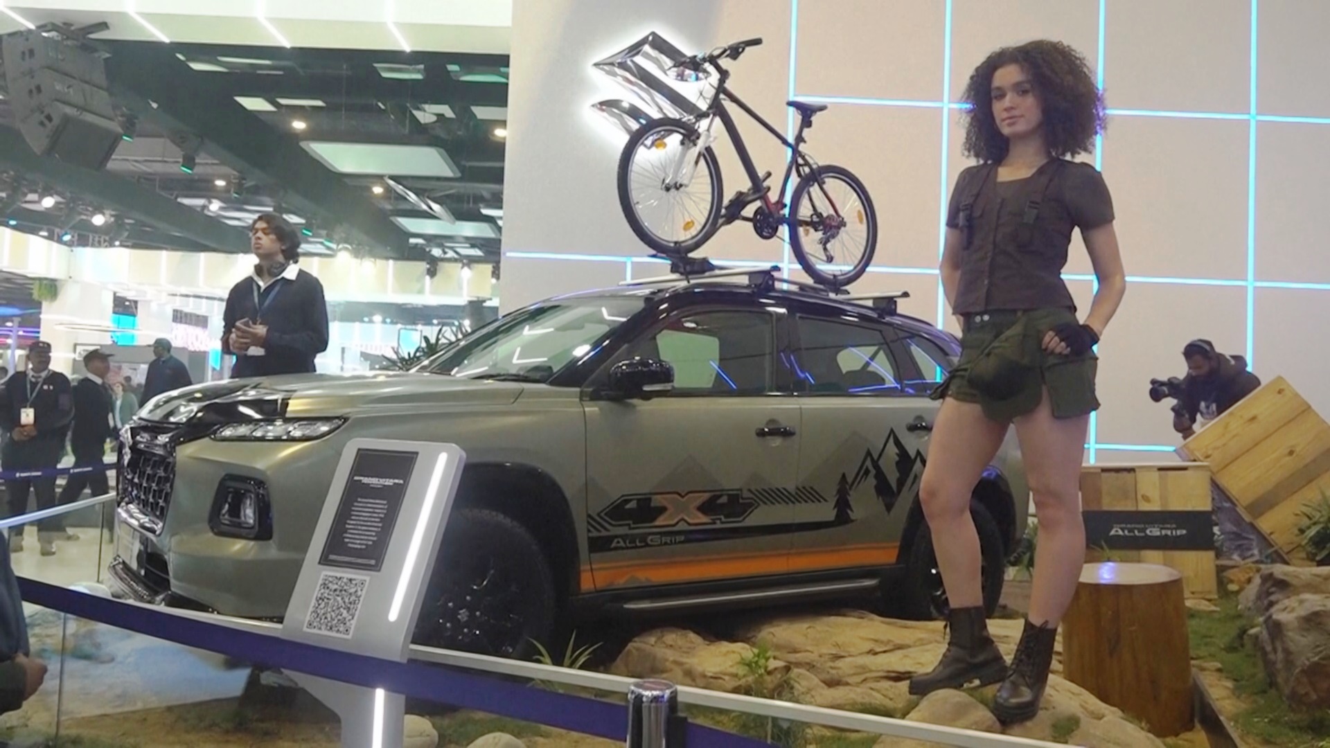 5000 участников привезли автомобили на мотор-шоу в Индии