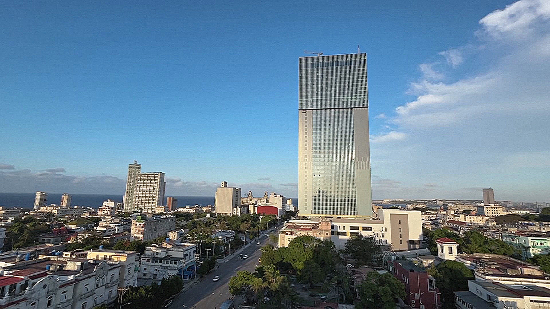 Новый роскошный отель в столице Кубы озадачил местных жителей Новый роскошный отель в столице Кубы озадачил местных жителей