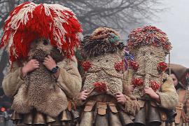 Звон колокольчиков: в Болгарии проходит фестиваль «Сурва»