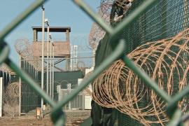 Дональд Трамп распорядился создать миграционный центр на базе в Гуантанамо