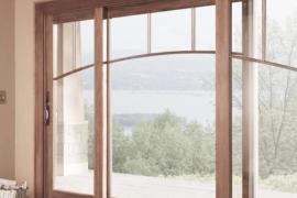 Остекление коттеджа с панорамными окнами: плюсы и минусы