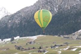 Воздушные шары среди Альп: фестиваль аэростатов проходит в Швейцарии