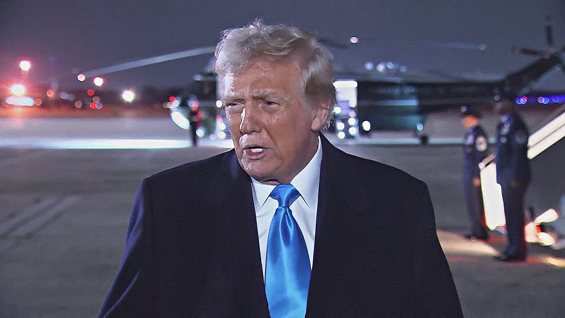 Тарифная война разгорается: Мексика и Канада угрожают ответными пошлинами