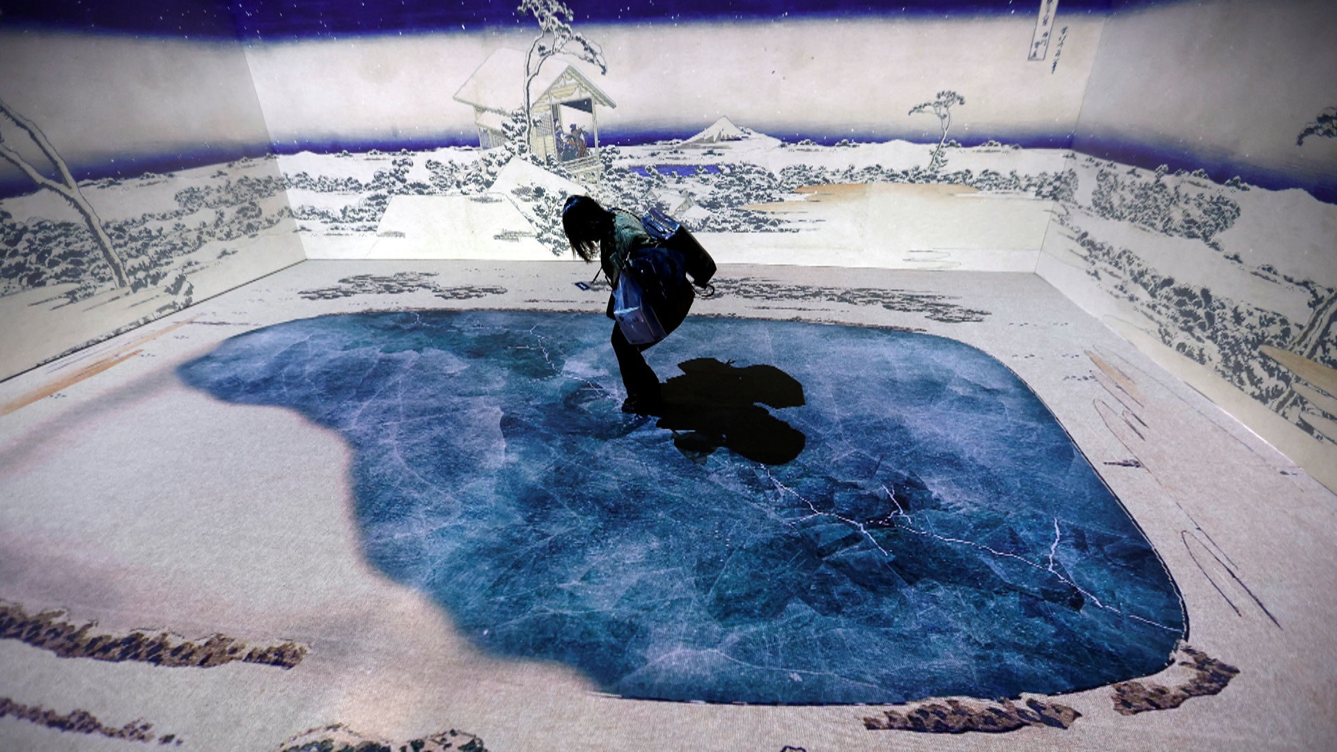 Окунуться в работы Хокусая можно на высокотехнологичной выставке в Токио Окунуться в работы Хокусая можно на высокотехнологичной выставке в Токио