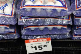 Цены на яйца в США взлетели из-за птичьего гриппа