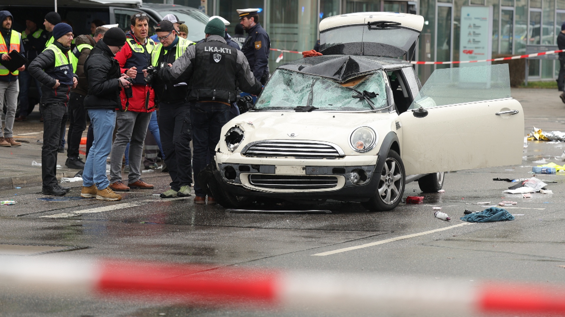 Наезд на людей в Мюнхене: не менее 28 пострадавших