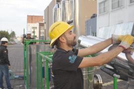 Стартап в Мексике перерабатывает пластиковые отходы в топливо