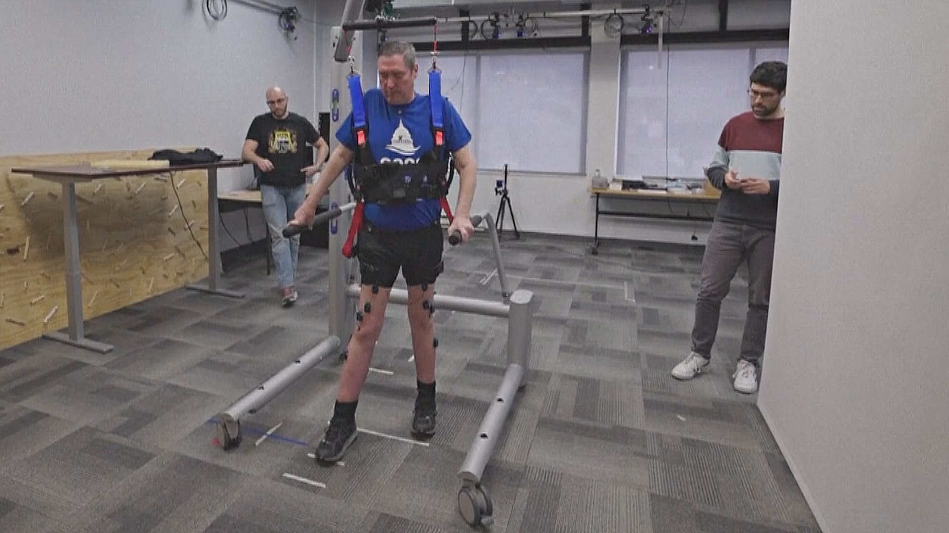 Спинной имплант против паралича хотят использовать для лечения мышечной атрофии