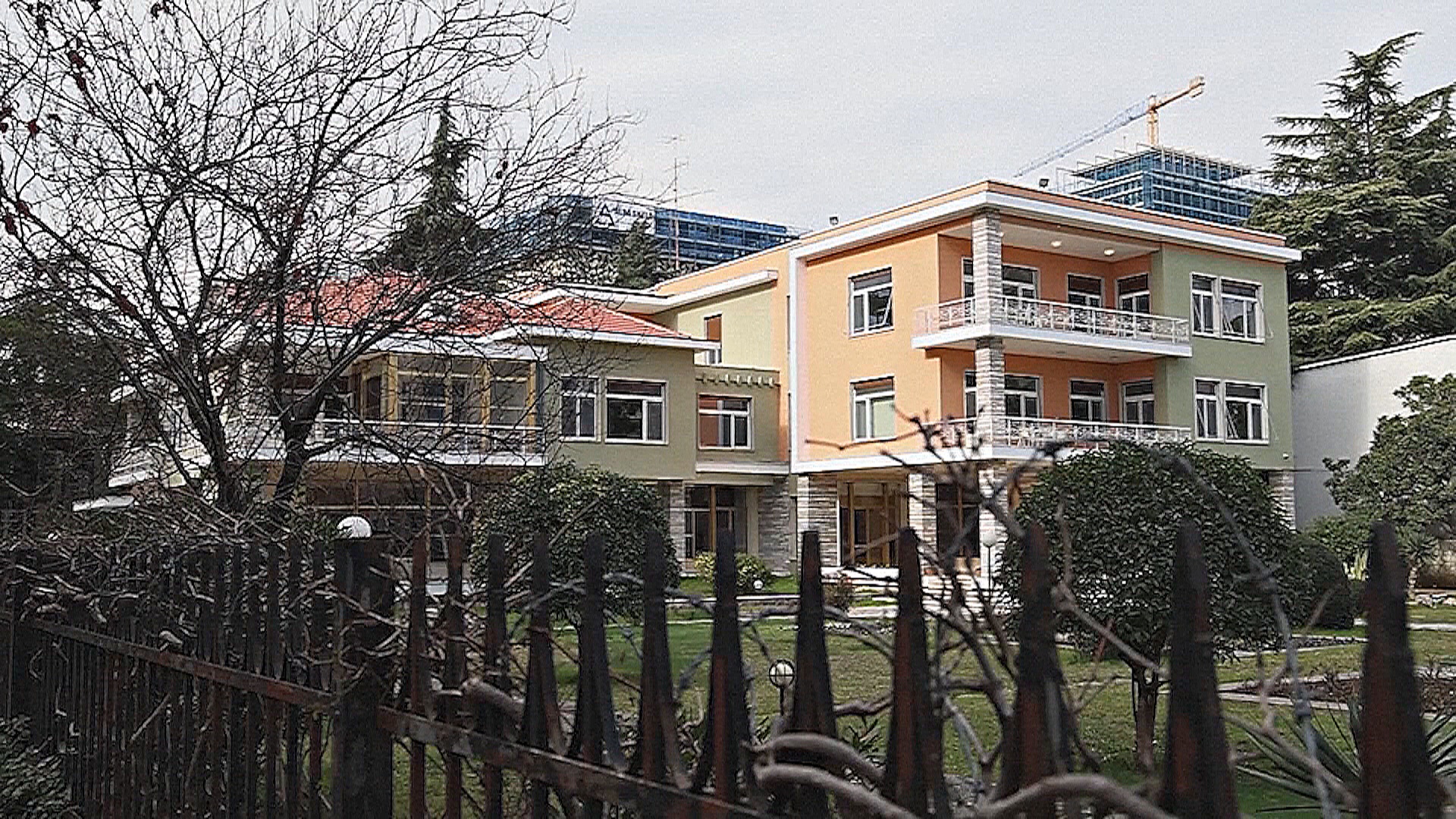 Как выглядит вилла, на которой 40 лет жил албанский диктатор Как выглядит вилла, на которой 40 лет жил албанский диктатор