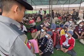 Тысячи людей застряли на границе Таиланда и Мьянмы после облав на центры кибермошенничества