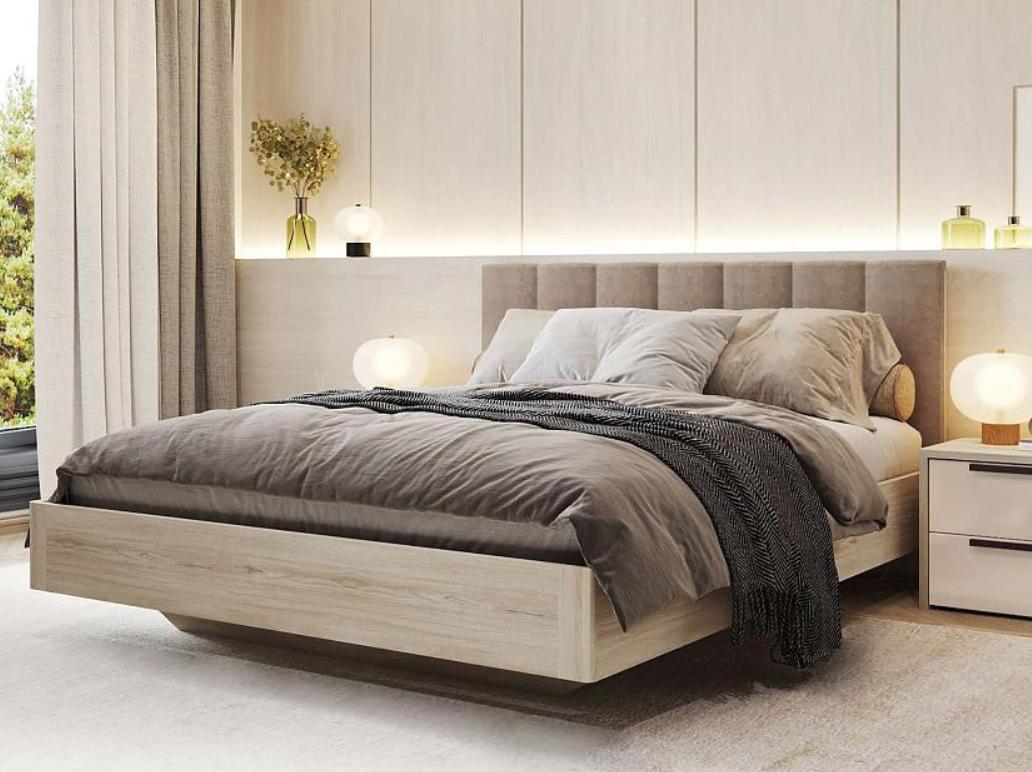 Выбирает кровать, шкаф купе от производителя