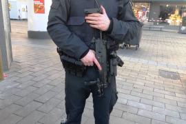 Автомобиль врезался в толпу в немецком Мангейме: два человека погибли