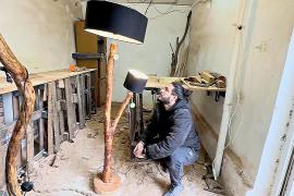 Иорданец, потеряв работу на телевидении, стал делать лампы