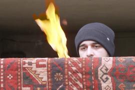 В Грузии бабушки-азербайджанки хранят древнее искусство ковроткачества