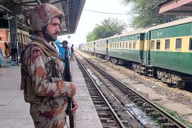 Десятки заложников удерживают в поезде пакистанские сепаратисты