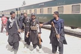 Военные Пакистана штурмовали поезд с заложниками, убив всех боевиков