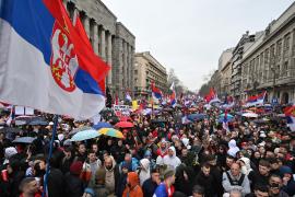 Более 100 000 человек в Белграде вышли на протесты