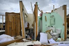 Торнадо, пыльные бури и пожары: на США обрушилась стихия