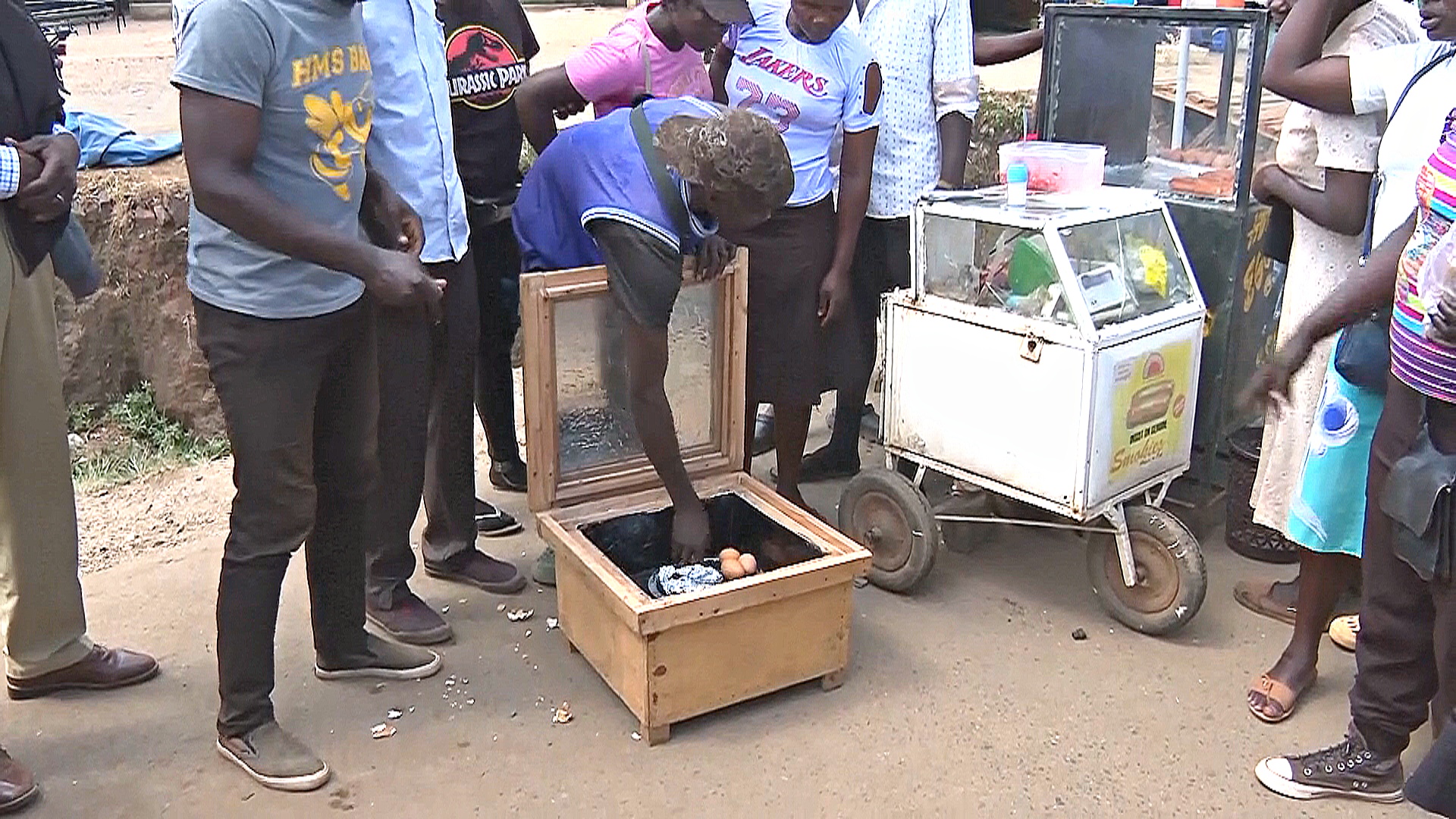 Солнечные печи помогают кенийцам экономить на угле и дровах