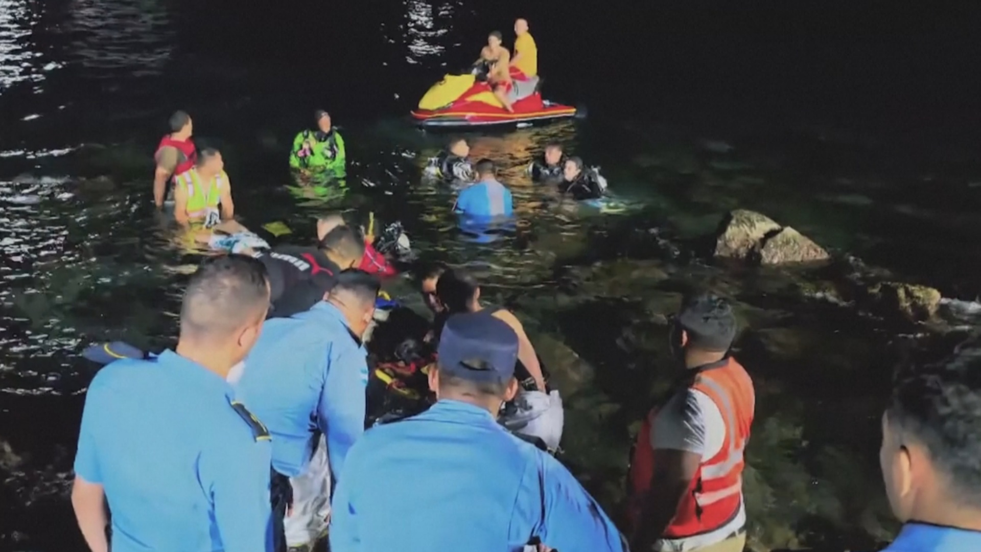 В Гондурасе нашли тела всех 12 погибших в авиакатастрофе В Гондурасе нашли тела всех 12 погибших в авиакатастрофе