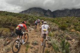 Определились чемпионы многодневной велогонки Cape Epic в ЮАР