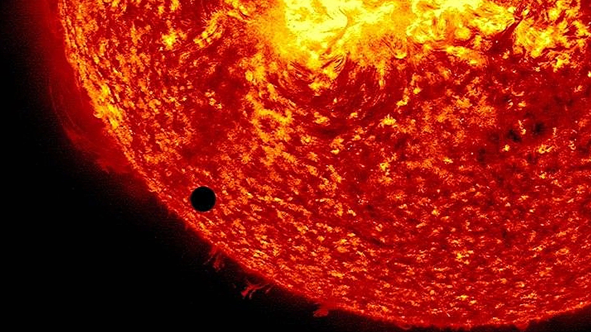 Поцелуй Венеры: в выходные на Земле наблюдали соединение Венеры и Солнца Поцелуй Венеры: в выходные на Земле наблюдали соединение Венеры и Солнца