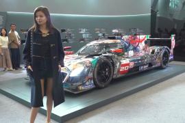 Разрисованный болид BMW показали на выставке «Арт-Базель» в Гонконге