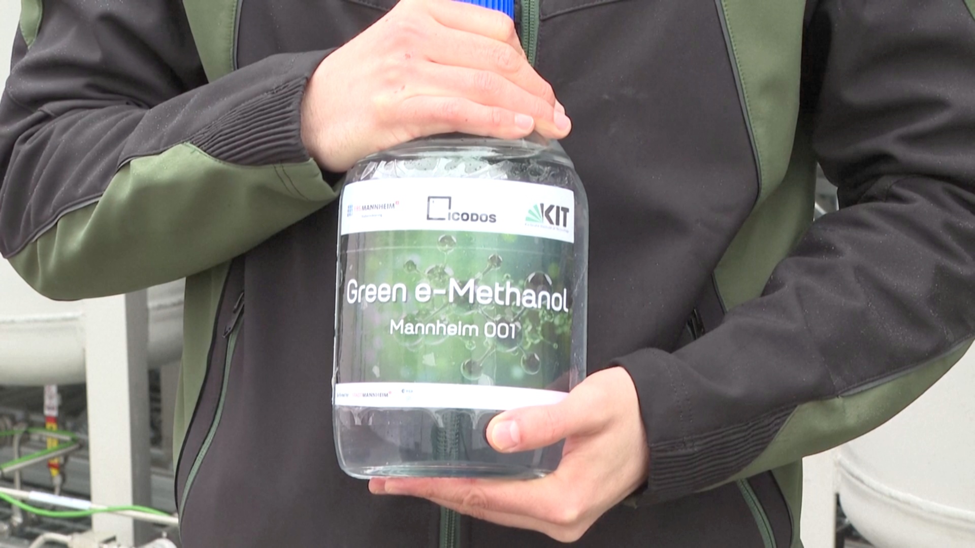 На немецком заводе из сточных вод получают экологичное судовое топливо