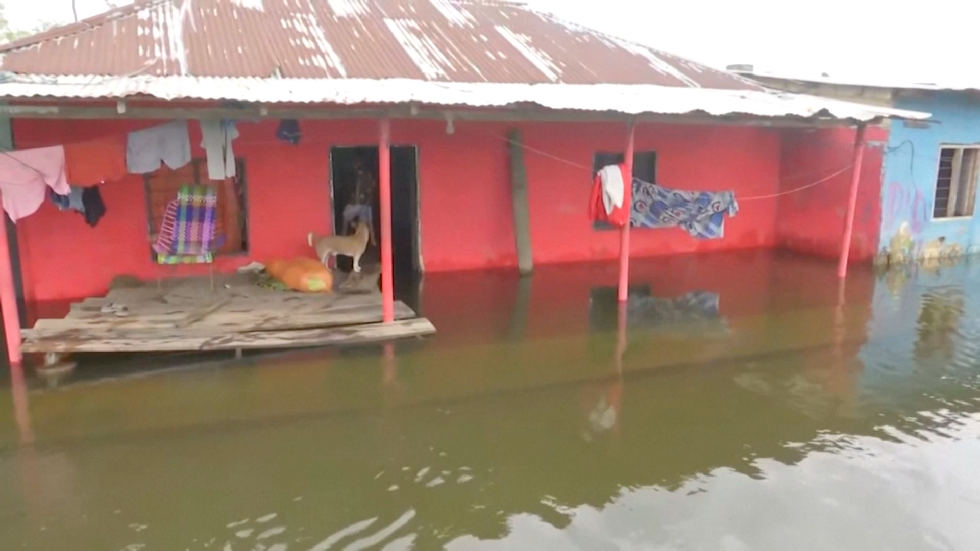 Наводнение в Колумбии: разлилась одна из крупнейших рек страны Наводнение в Колумбии: разлилась одна из крупнейших рек страны