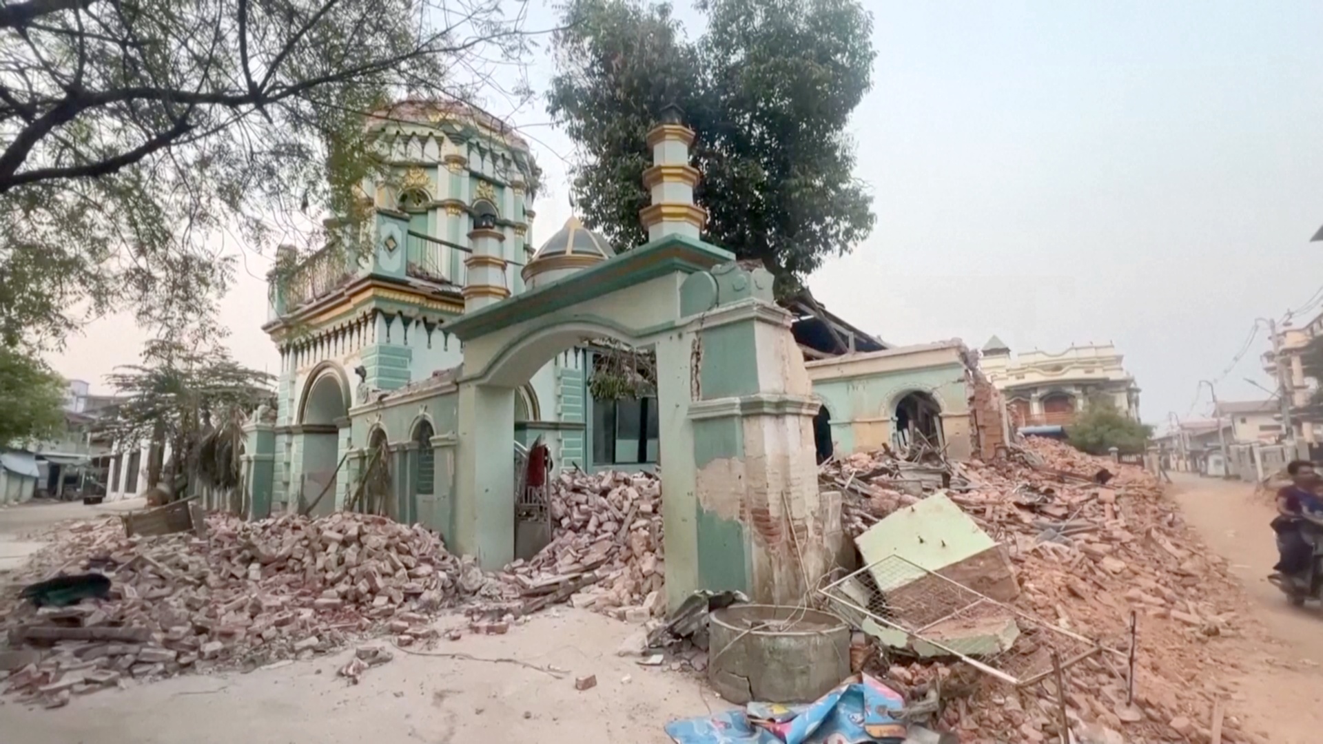 Хунта Мьянмы объявила о временном прекращении огня в связи с землетрясением Хунта Мьянмы объявила о временном прекращении огня в связи с землетрясением