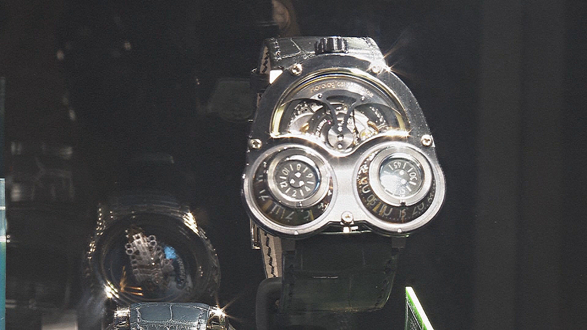 НЛО и космос: редкие часы продадут на аукционе в Женеве НЛО и космос: редкие часы продадут на аукционе в Женеве