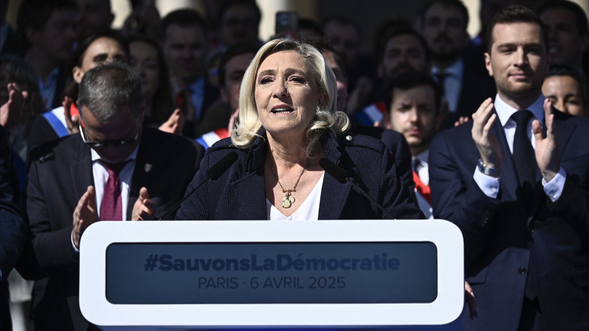 Ле Пен сравнила себя с движением Мартина Лютера Кинга