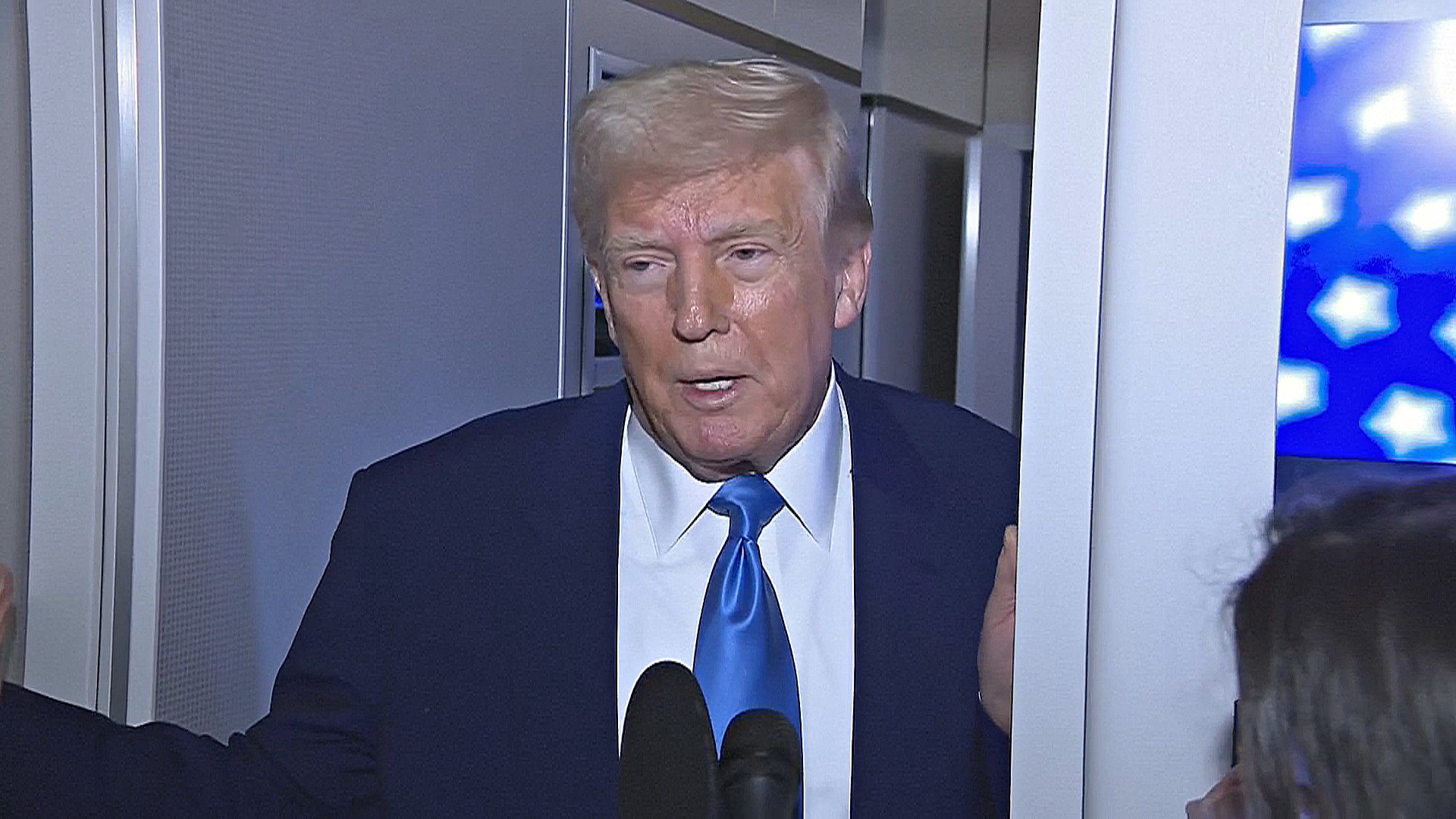 Трамп сравнивает пошлины с «лекарством» на фоне обвала азиатских рынков