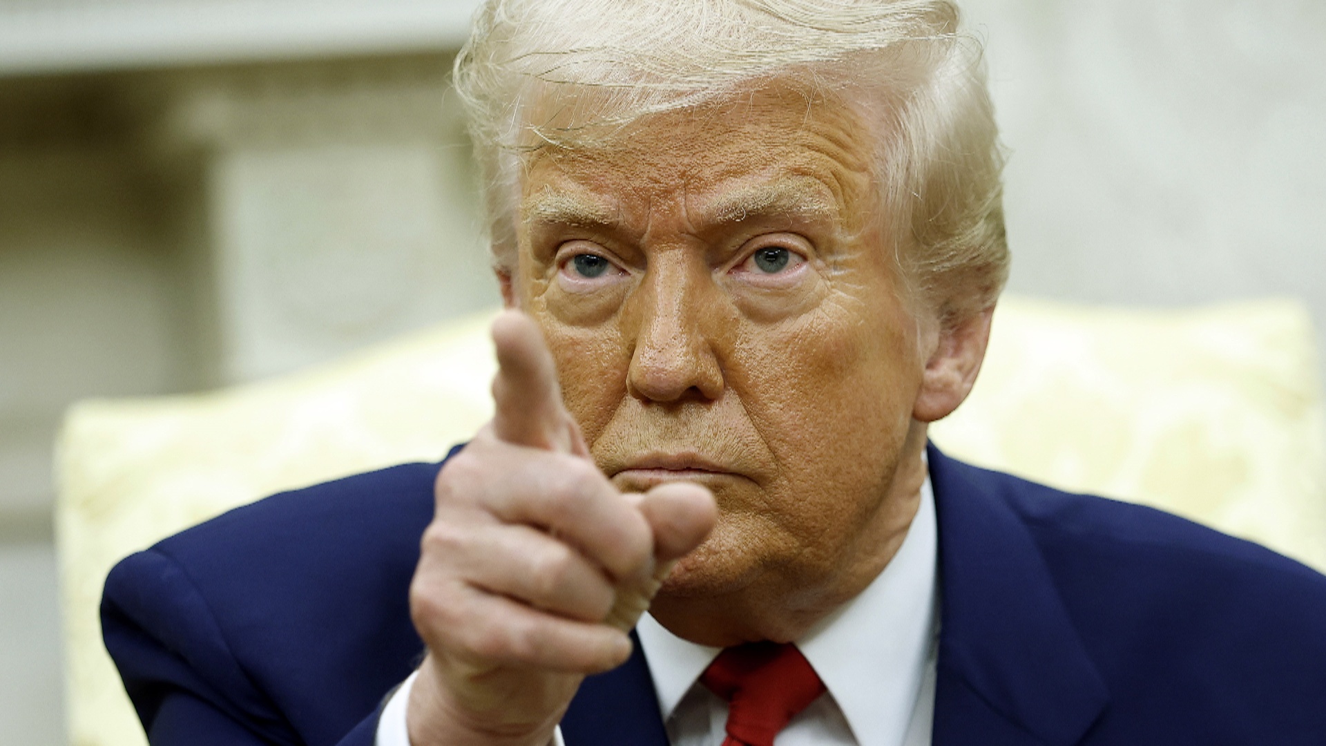 Дональд Трамп дал Китаю день на отмену ответных пошлин и пригрозил ввести ещё 50% Дональд Трамп дал Китаю день на отмену ответных пошлин и пригрозил ввести ещё 50%