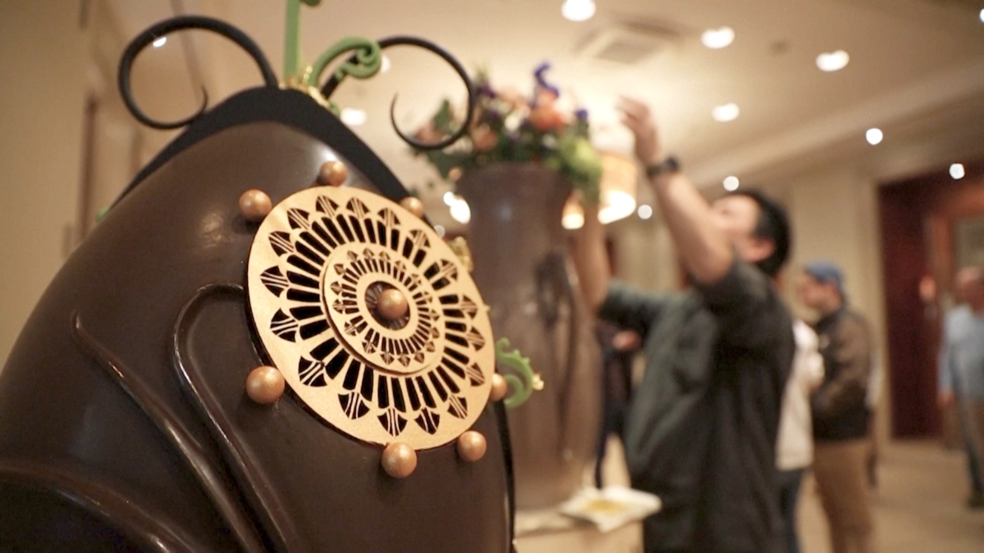 Бельгийские шоколатье создали экстравагантные пасхальные яйца в стиле ар-деко