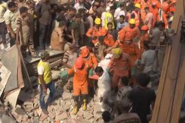 В Нью-Дели рухнуло здание: 11 погибших