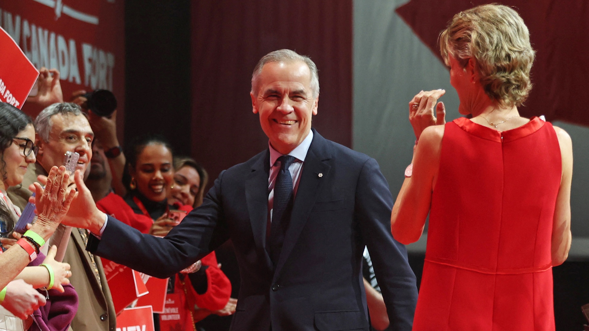 На выборах в Канаде победила правящая Либеральная партия